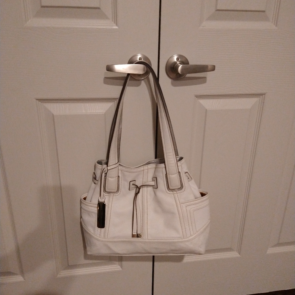 SOLD 🚫***Leather purse- Medium size